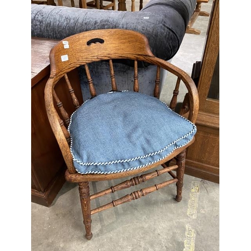 62 - Edwardian oak Captain's chair 54W