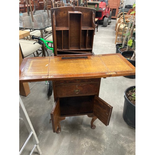 219 - Victorian walnut metamorphic ladies writing table (closed 73H 39W 32D & open 104H 77W 44D)