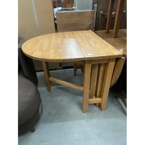 142 - Beech drop leaf table 75H 30-146W 92D