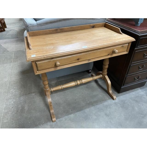 194 - Pine single drawer washstand/console table 79H 92W 46D