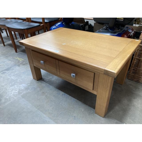 519 - Good quality oak 2 drawer coffee table 46H 92W 60D - (please note mould to drawer underneath)