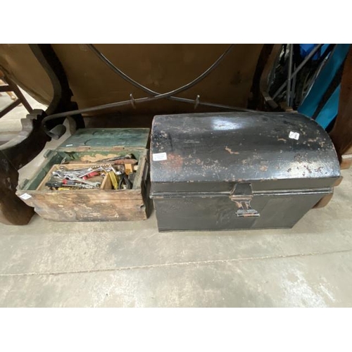 124 - Vintage wooden tool box and assorted workshop tools & a metal dome top trunk 37H 53W 39D