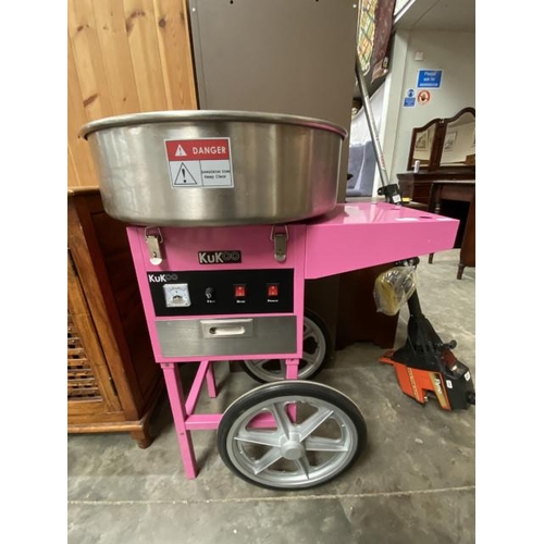 128 - KuKoo 8363 candy floss machine with cart and accessories 91H 60W 32D