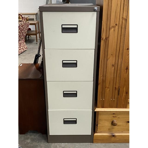 131 - Metal 4 drawer filing cabinet with one key 132H 46W 62D