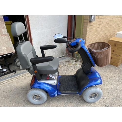 168 - Eden Shoprider TE-889SLB mobility scooter with battery charger, 2 keys and manual (in full working o... 