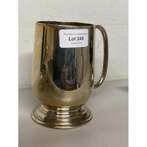 245 - Pinder Brothers, Sheffield 1943 silver tankard (429g) 13cm high