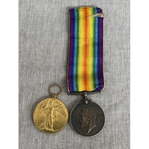 261 - 1914-1918 WWI George V silver British War Medal & Victory Medal (115135 PTE. G. HASTINGS. R.A.M.C.)