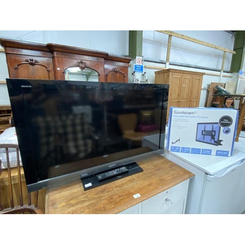 27 - Sony KDL-40EX403 TV with power lead, remote & Sandstrom TV mount