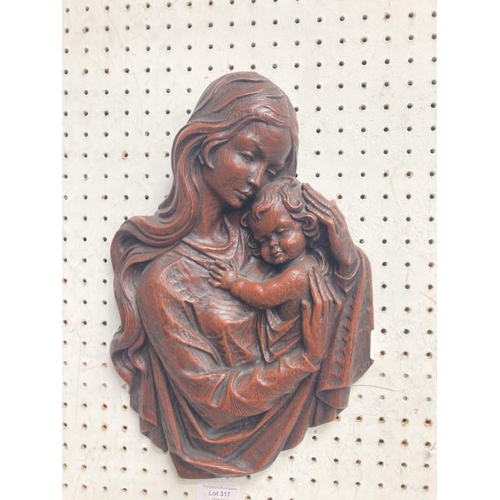 317 - Resin 'Mother & Child' wall plaque 34x23cm