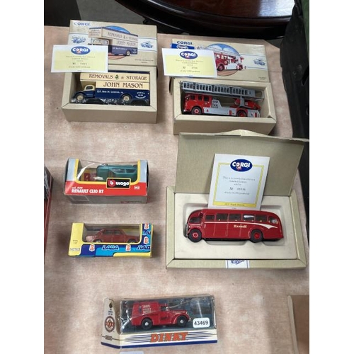 383 - Boxed Corgi AEC Regal Hanson with certificate of limited edition 09906/10,000, boxed Corgi Bedford P... 