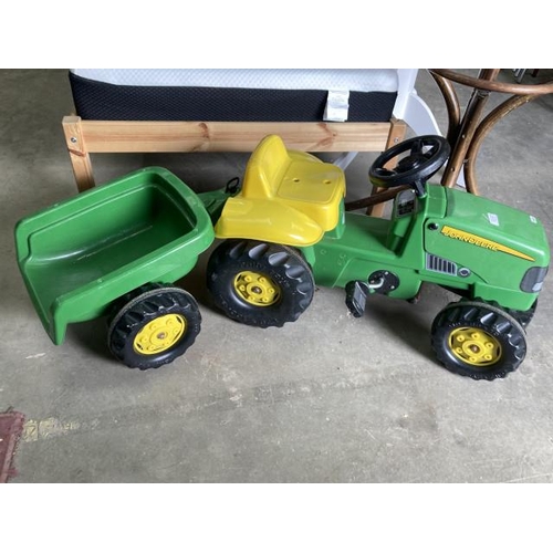 430 - Child's ride on John Deere tractor and trailer