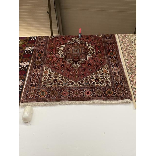 78 - Persian Heriz carpet 145 x 97cm