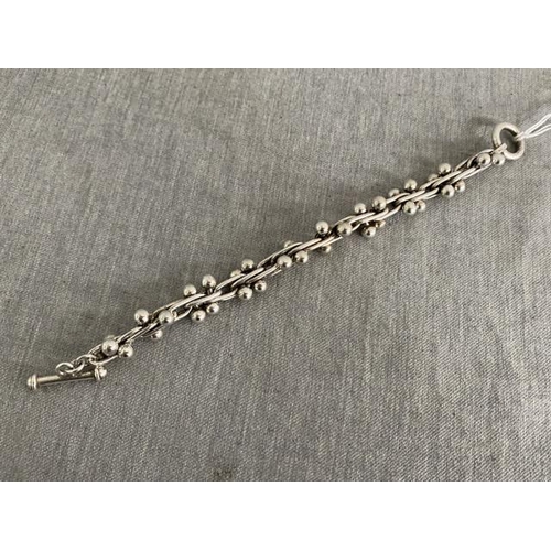 383 - 925 silver T bar clasp bracelet 61g