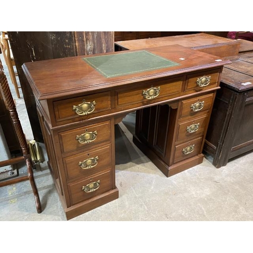 44 - Victorian mahogany twin pedestal desk with green leather inset 80H 112W 50D