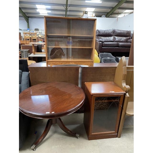 88 - Good quality mahogany pedestal centre table 75H 100cm diameter, Mid century teak glazed bookcase 84H... 