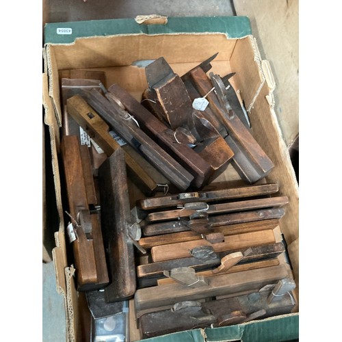 508 - 2 boxes of approx. 28 wood working planes inc. cased Record No. 50, Marples smoother, John Miller No... 