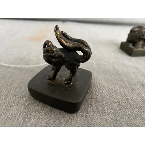 325 - Chinese bronze seal 3.5H & a Chinese bronze beast 4.5H