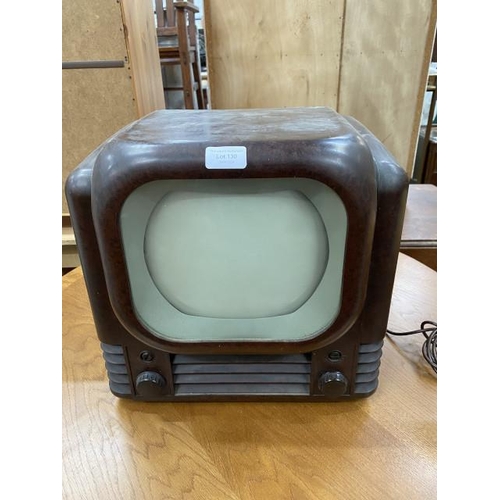 130 - Vintage Bakelite Bush Radio TV (Type TV22) sold as seen