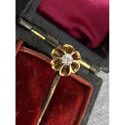 267 - Gold tone & diamond hat pin (6.5cm, 1.6g)