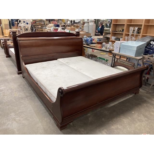 431 - Frank Hudson mahogany super king sleigh bed with side rails, lats and a Vi-Spring bed base