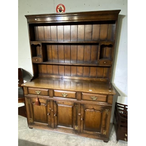 72 - Titchmarsh & Goodwin oak dresser 187H 139W 46D