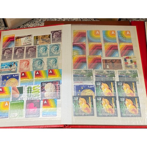 345 - 20 stamp albums of GB stamps and foreign including Poland, Spain, Italy, Bulgaria, USA etc