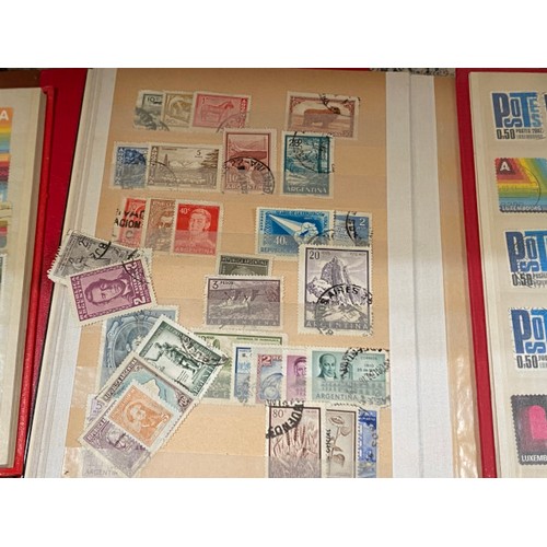 345 - 20 stamp albums of GB stamps and foreign including Poland, Spain, Italy, Bulgaria, USA etc