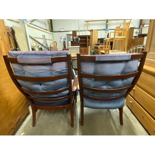 85 - 2 mid century Parker Knoll armchairs 65W