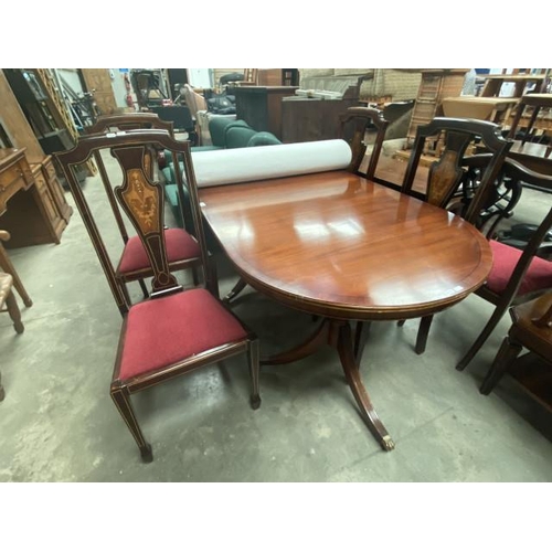 26 - Mahogany oval dining table 77H 178W 89D and 4 chairs