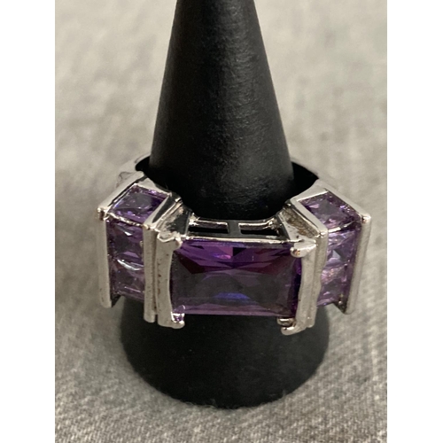 348 - 925 silver amethyst set ring (size P)