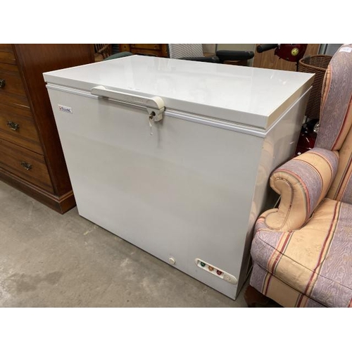 38 - ELCOLD chest freezer 106W