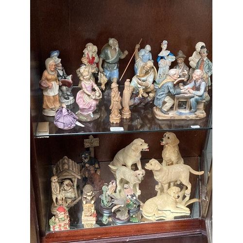 422 - 15 animal ornaments & 15 assorted figurines inc. pin cushion, Chinese figures etc.