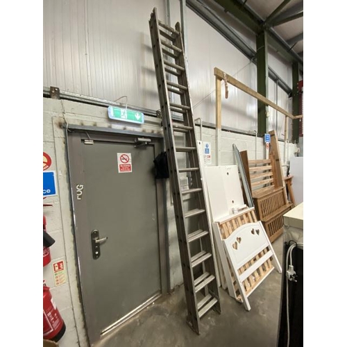 48 - Extending aluminium ladders 11’-22’