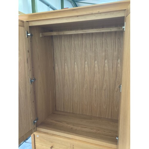 16 - Good quality Willis & Gambier oak two door/3 drawer wardrobe 197H 106W 60D