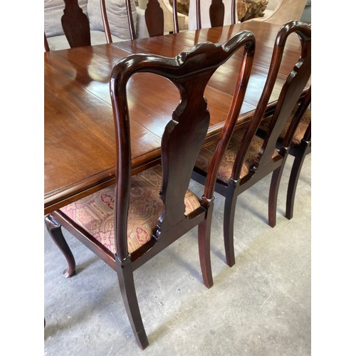 145 - Victorian mahogany wind out dining table with 3 leaves 77H 112-235W 105D and 8 Queen Anne style maho... 