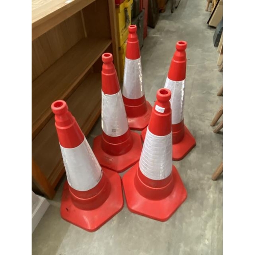 13 - 5 JSP traffic cones