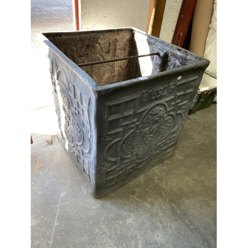 183 - Resin garden planter 75H 73W 73D