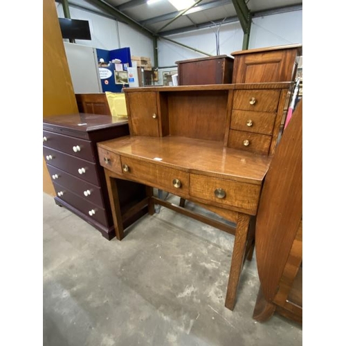 189 - C. A. Wormald, Silsden handmade oak writing desk 110H 96W 45D