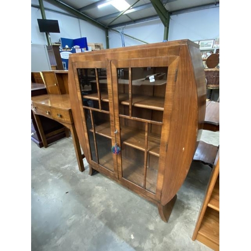 190 - Art Deco walnut display cabinet with one key (glass as found) 123H 107W 30D