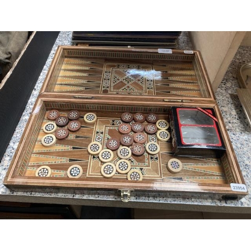 355 - Cased Helena Wood Art marquetry backgammon set