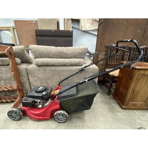 40 - Mountfield RS 100 petrol lawnmower (sold as seen)