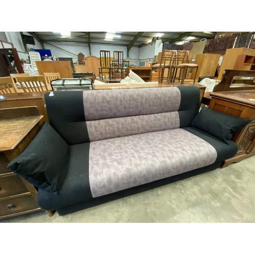 47 - Contemporary sofa bed 190W