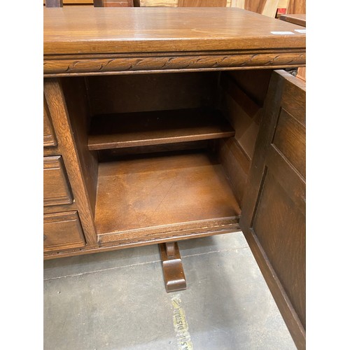 122 - Old Charm oak sideboard 82H 162W 45D and Old Charm oak draw leaf table 77H 137-214W 82D and 4 oak li... 