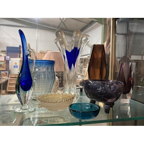 425 - 8 pieces of art glass including fuga by Orrefors, Sommerso Murano vase, Murano dish, slag glass dish... 