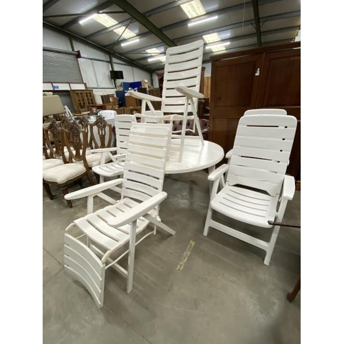 73 - Kettler 'Palermo' white circular garden table 72H 120cm diameter and 4 high back folding chairs & 2 ... 