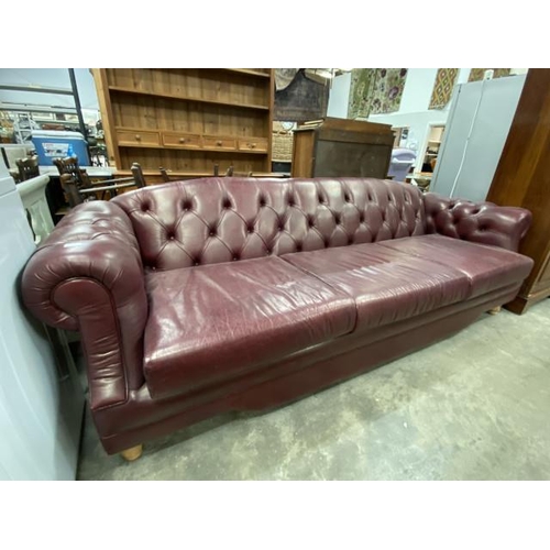 98 - Burgundy leather button back settee 260W