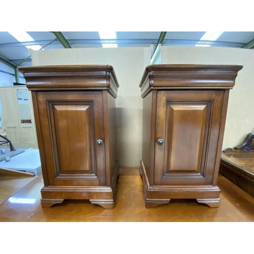 136 - Pair of French mahogany pot cupboards 67H 40W 33D