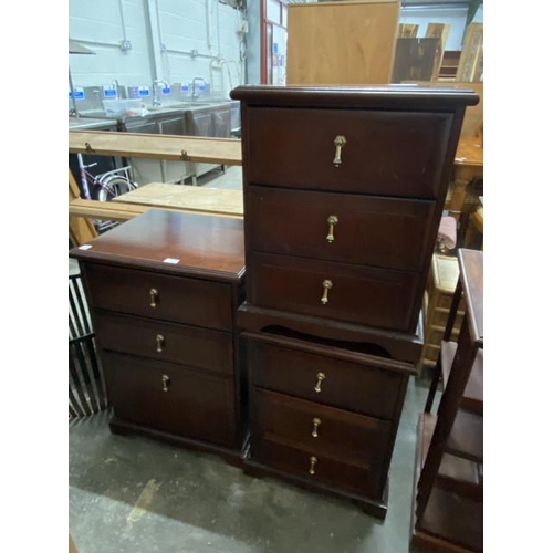 14 - 3 'Meredew' mahogany chests of drawers (2x 59H 46W 42D & 1x 75H 53W 42D)