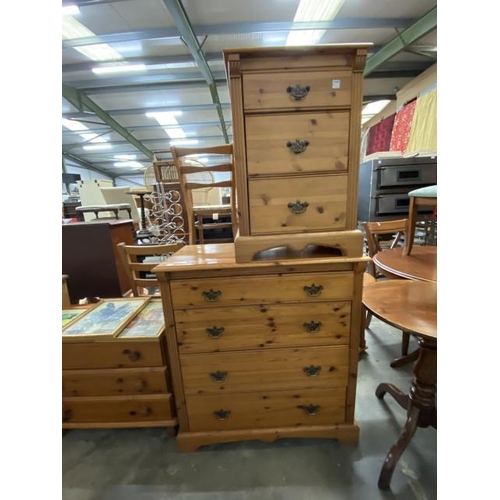 20 - Pine 4 drawer chest 97H 90W 46D and a matching 3 drawer chest 75H 51W 45D