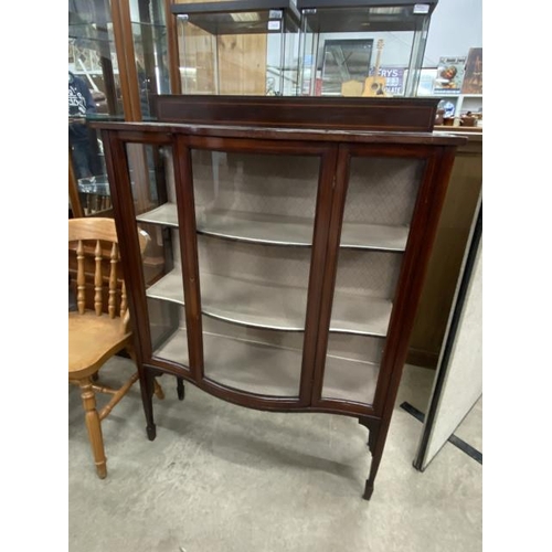 208 - Victorian mahogany inlaid display cabinet 134H 95W 38D